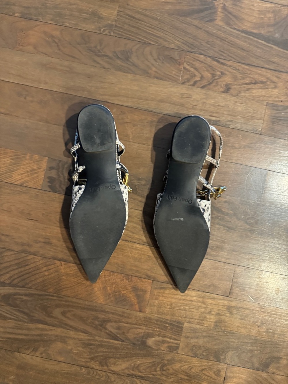 Pointed-Toe Snake-Print Slingback Flats with Gold Chain - Black/White - Picture 2 of 2